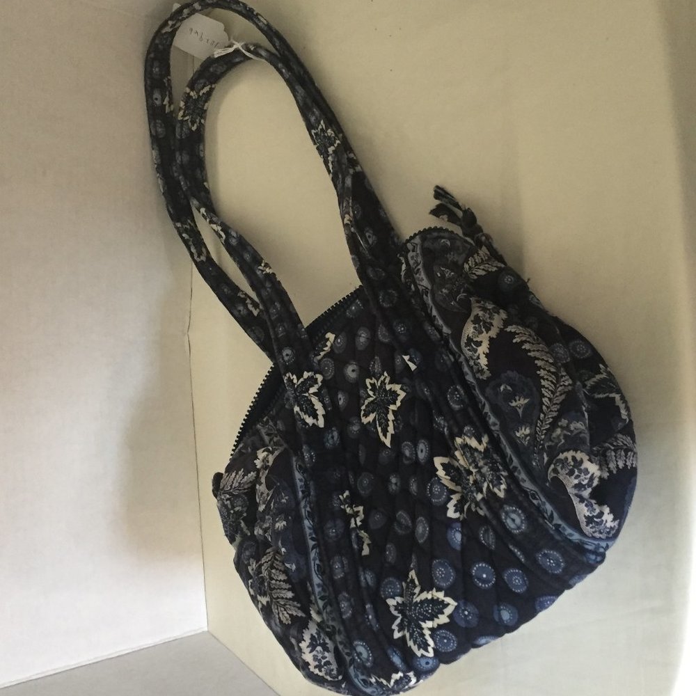 #421 Vera Bradley lunch bag